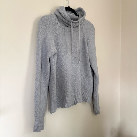 GAIAM Gray Cowl Neck Sweater Size XS - Picture 2 of 11